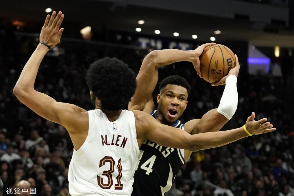 在探讨姆巴 在探讨姆巴