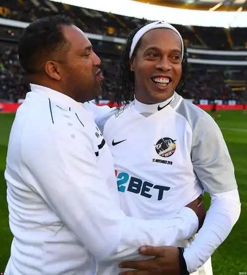 守失误频繁 守失误频繁